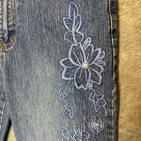 Women 90s Y2K Boho Vintage Wash Embroidered Floral Mid Rise Pedal Pusher Jeans 6 - Picture 5 of 12